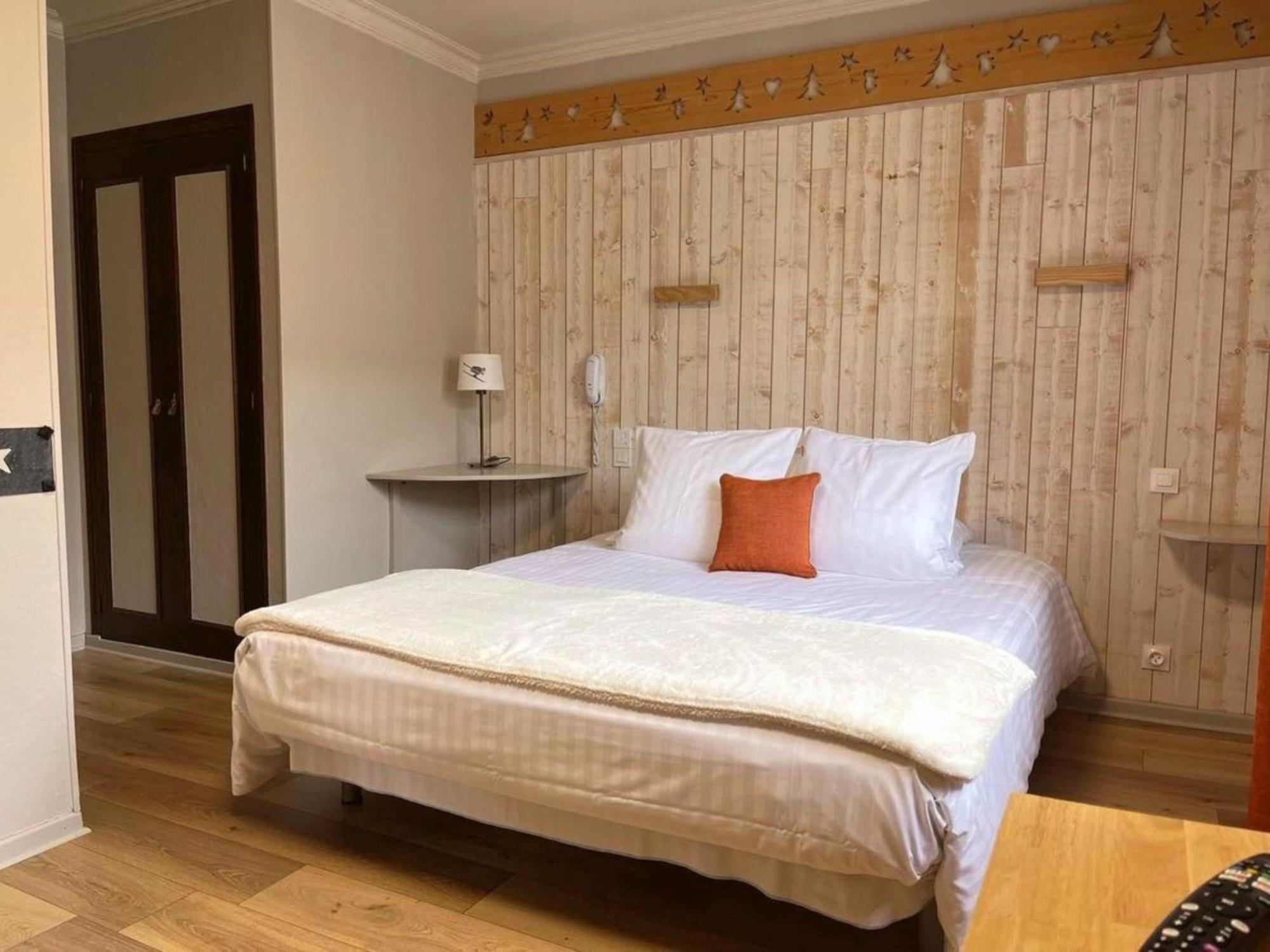 Hotel La Rencluse Saint-Mamet Εξωτερικό φωτογραφία