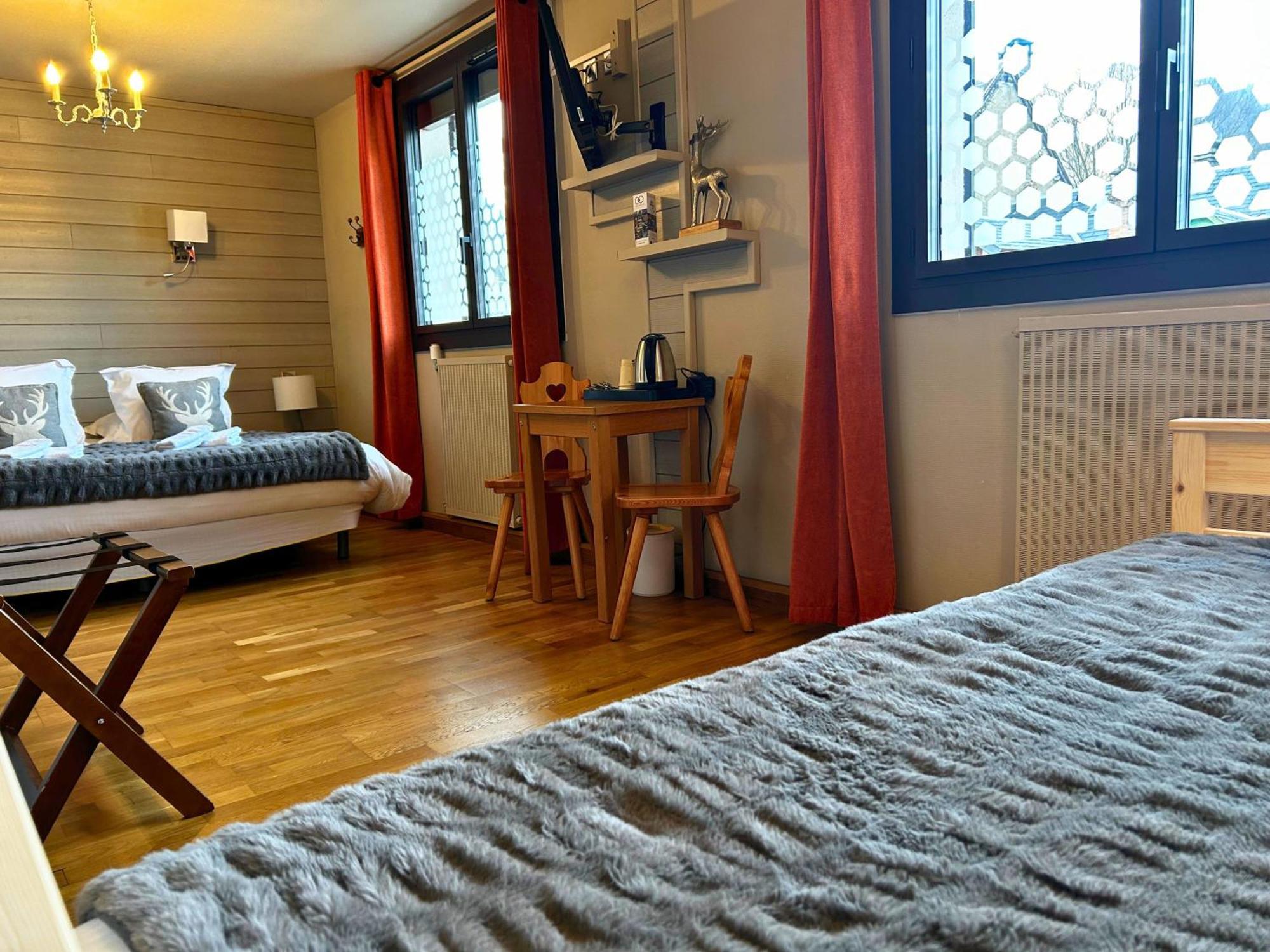 Hotel La Rencluse Saint-Mamet Εξωτερικό φωτογραφία