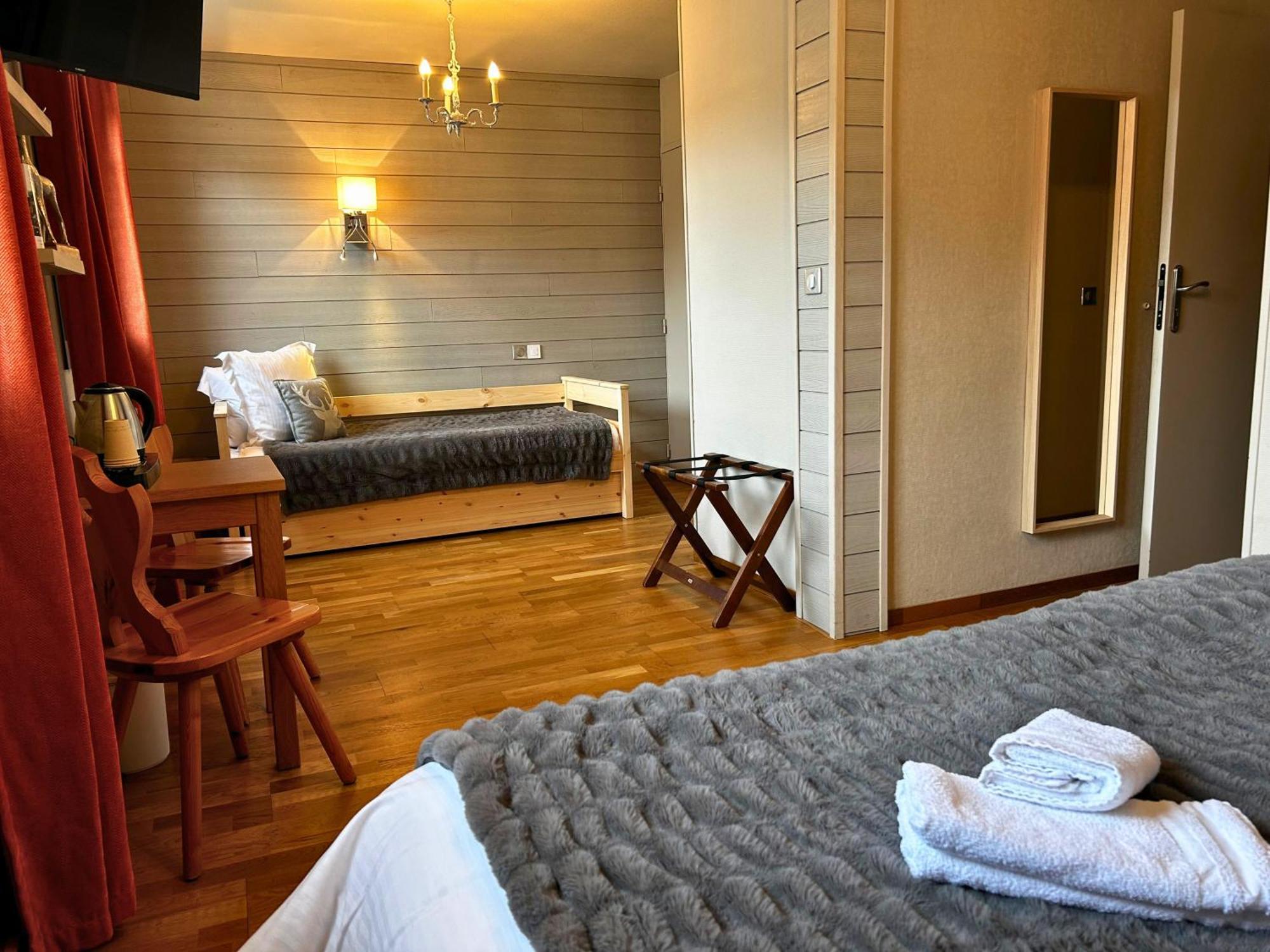 Hotel La Rencluse Saint-Mamet Εξωτερικό φωτογραφία