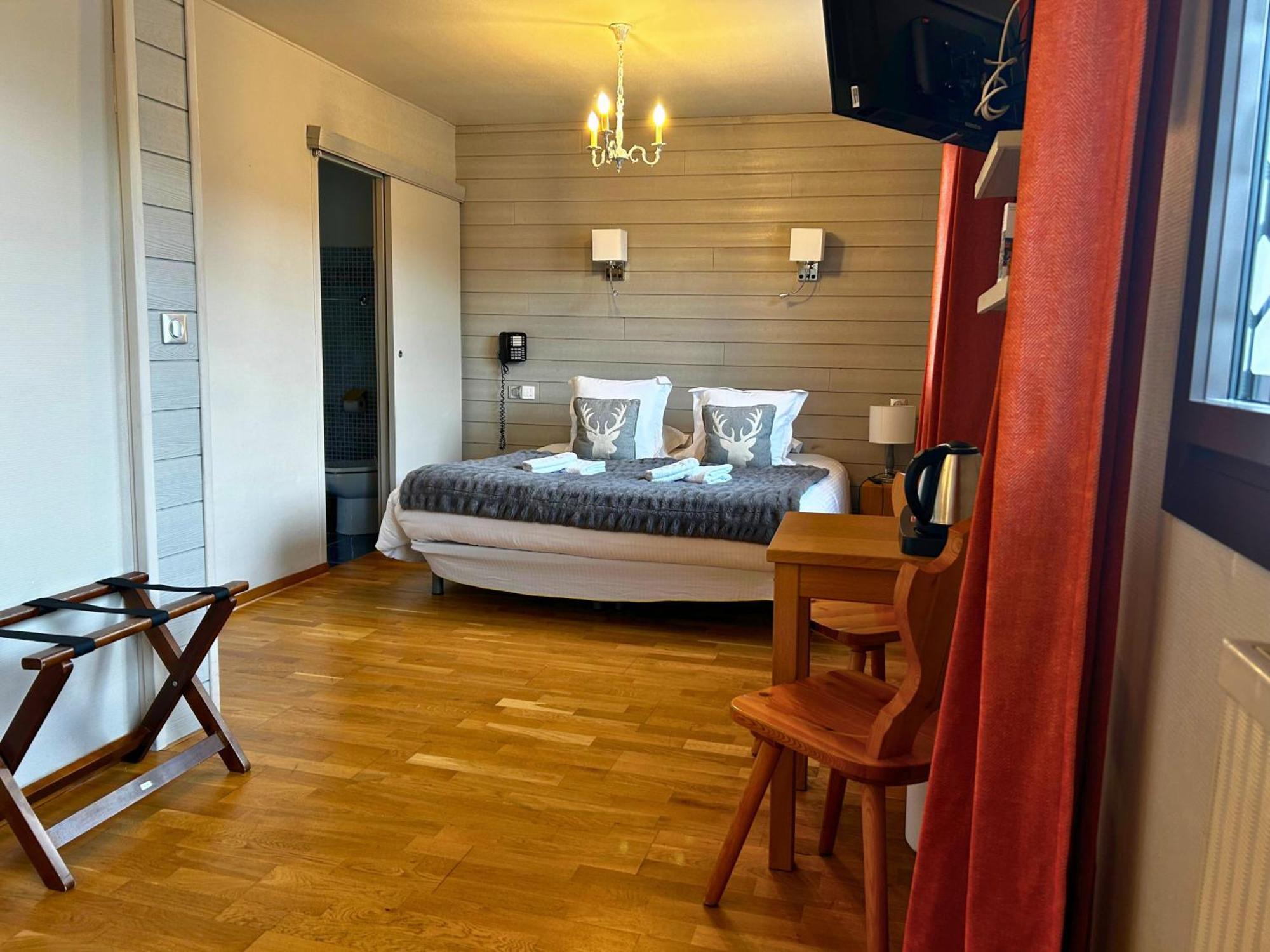 Hotel La Rencluse Saint-Mamet Εξωτερικό φωτογραφία