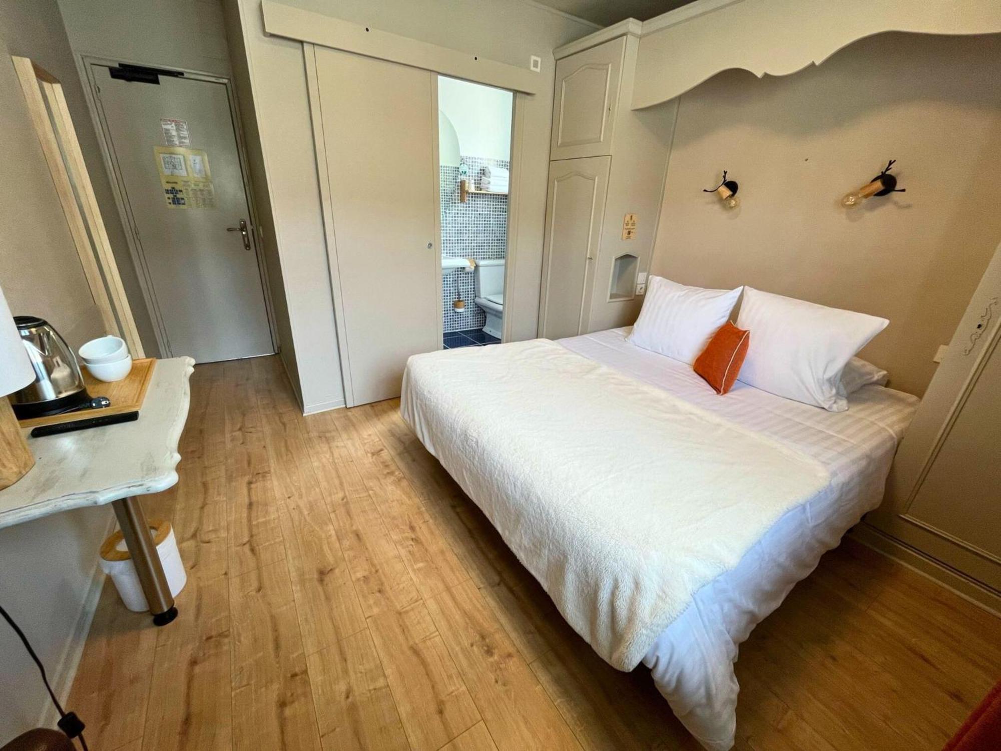 Hotel La Rencluse Saint-Mamet Εξωτερικό φωτογραφία