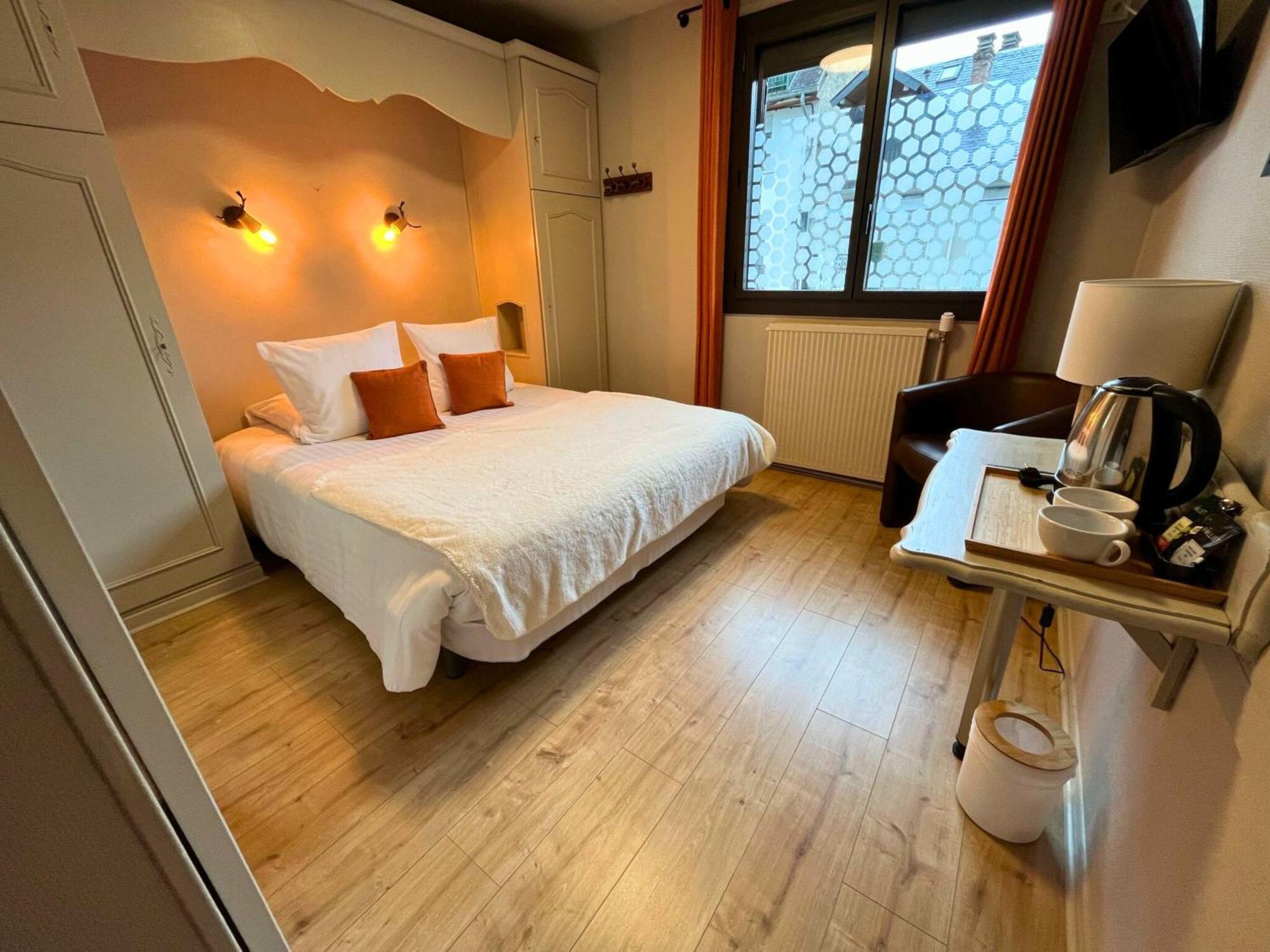 Hotel La Rencluse Saint-Mamet Εξωτερικό φωτογραφία